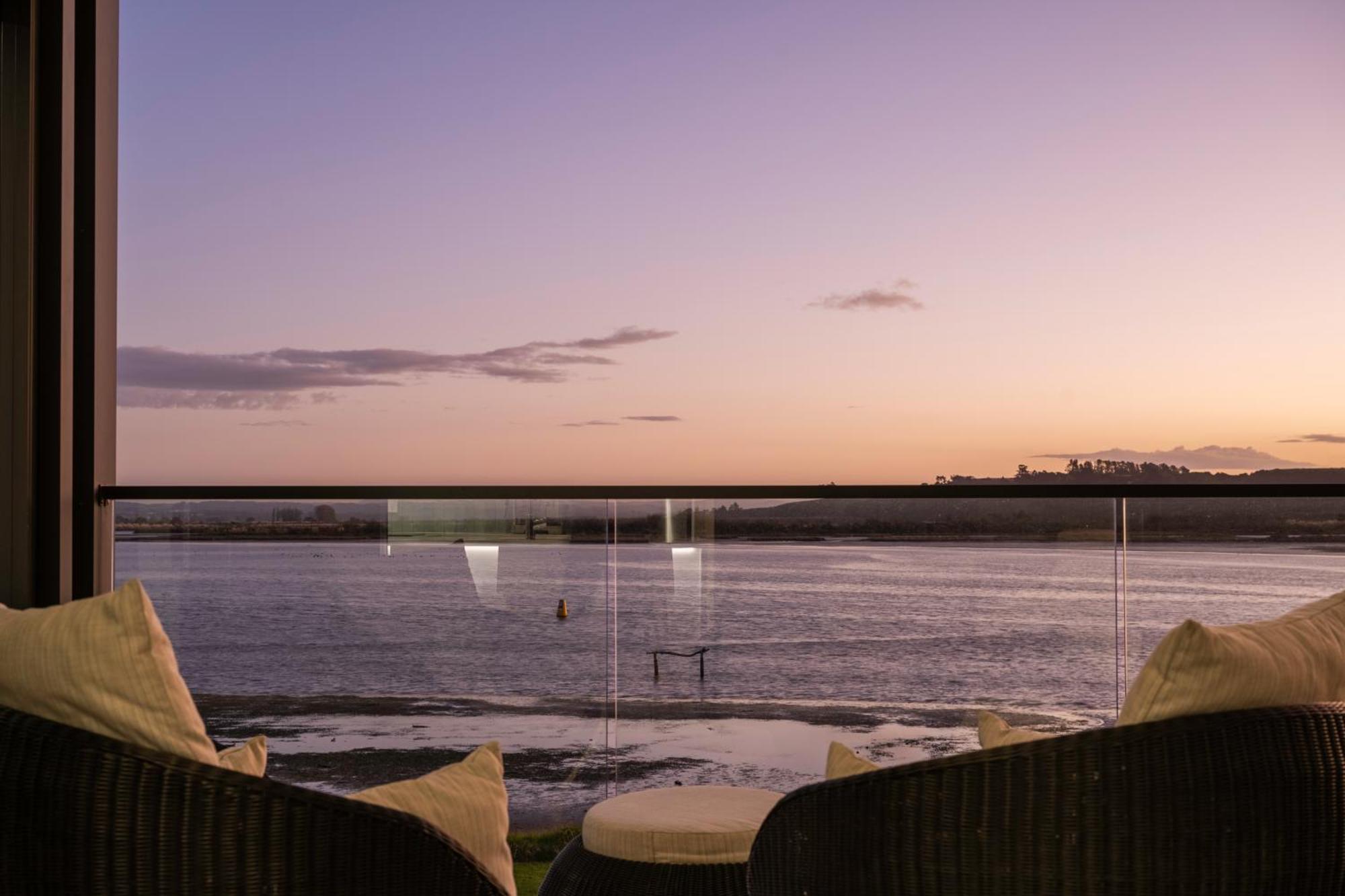 Pukehina Estuary Sunset Views Townhouse & Studio Εξωτερικό φωτογραφία